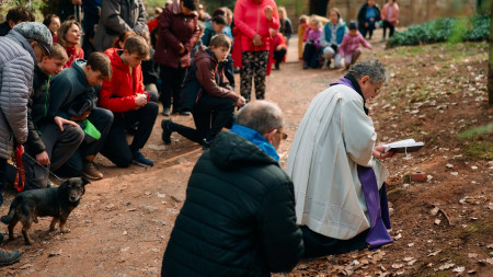 Obřady Velkého pátku v Dolní Dobrouči 2026